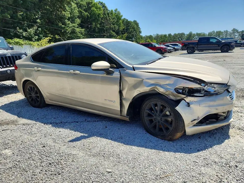 2017 FORD FUSION SE HYBRID  