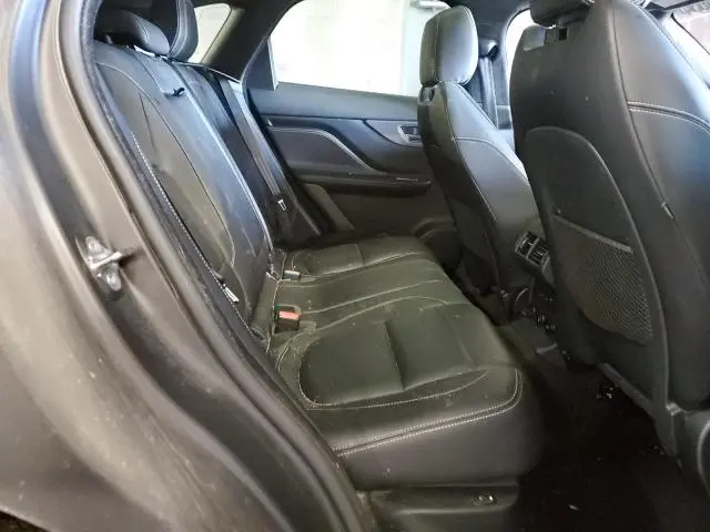 2019 JAGUAR F-PACE S  