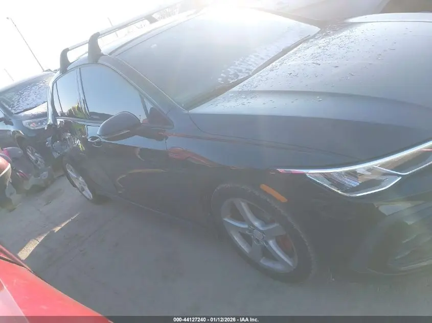 2022 VOLKSWAGEN GOLF GTI 2.0T S