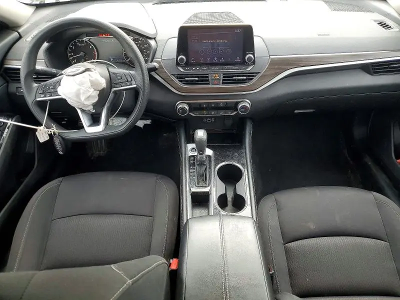 2023 NISSAN ALTIMA SV  