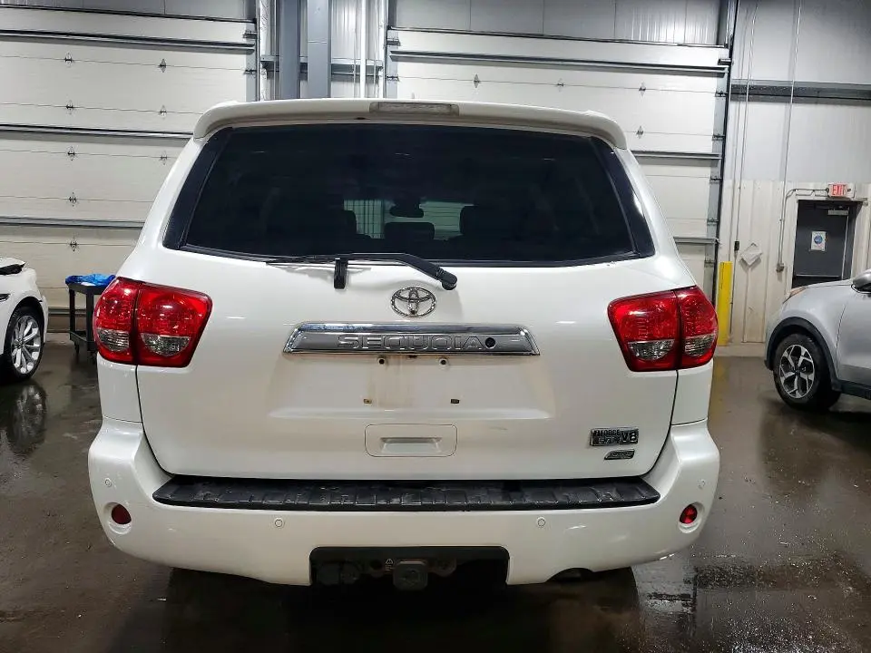 2014 TOYOTA SEQUOIA PLATINUM  