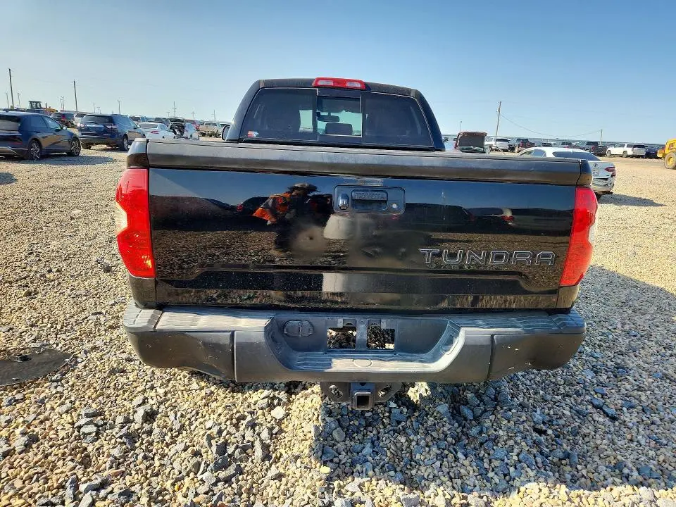 2016 TOYOTA TUNDRA SR5  