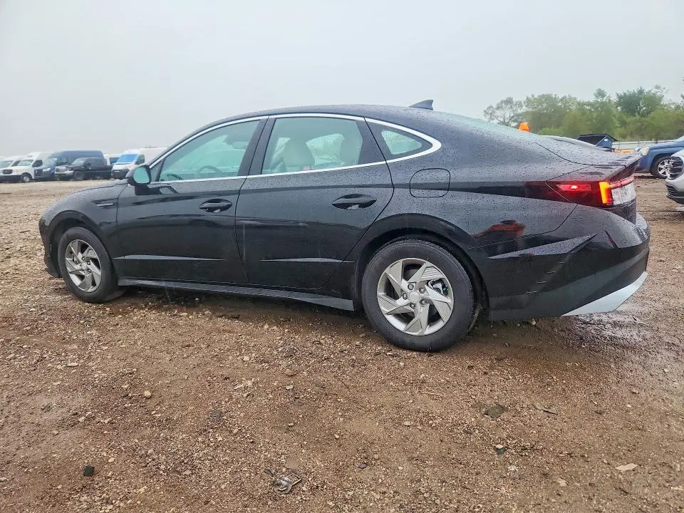 2025 HYUNDAI SONATA SE  