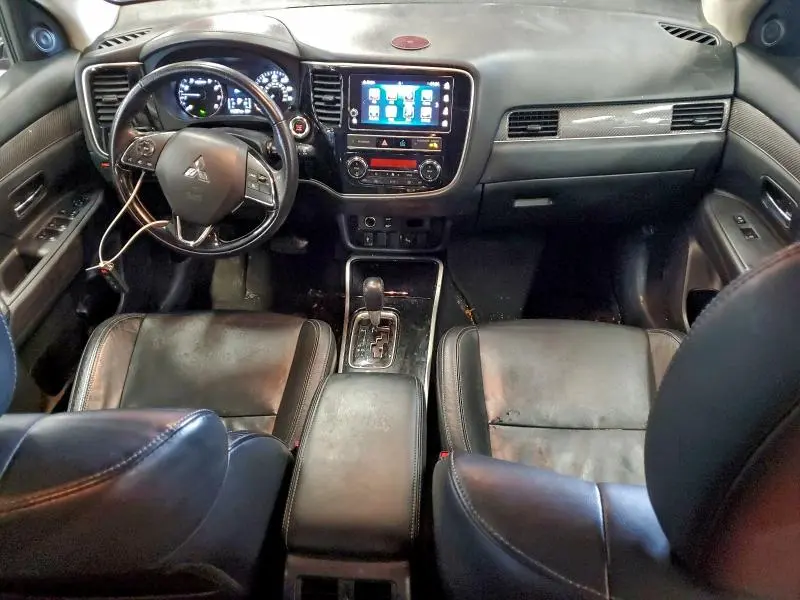 2019 MITSUBISHI OUTLANDER SE  