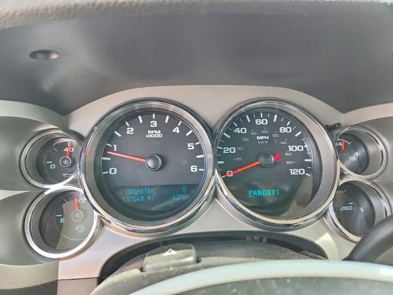 2011 CHEVROLET SILVERADO C1500 LT  