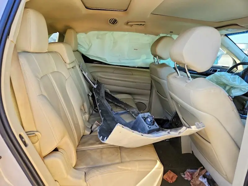 2019 LINCOLN MKT   