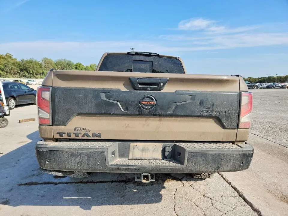 2020 NISSAN TITAN PRO-4X  
