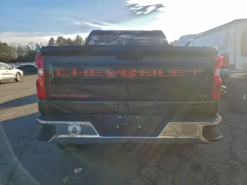 2021 CHEVROLET SILVERADO K1500 LT  