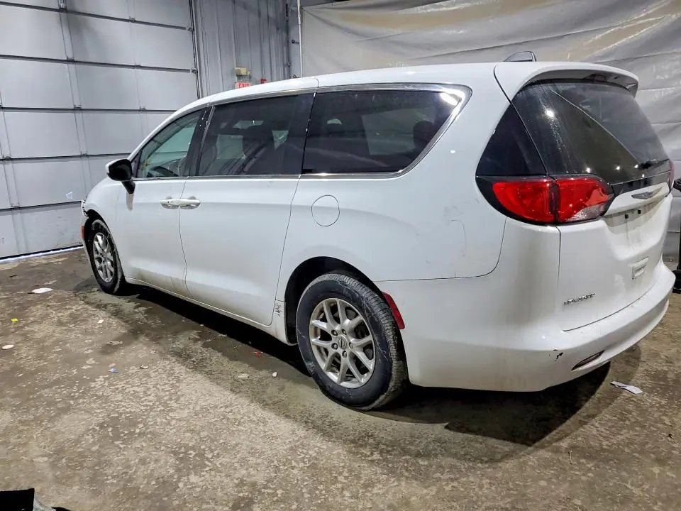 2021 CHRYSLER VOYAGER LX  