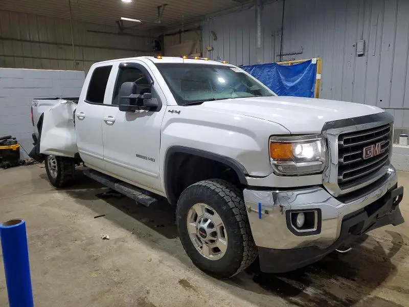 2016 GMC SIERRA K2500 SLE  