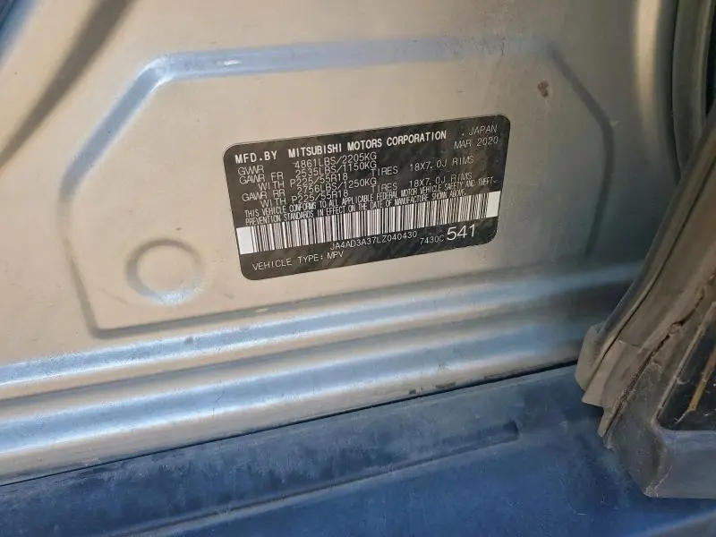 2020 MITSUBISHI OUTLANDER SE  