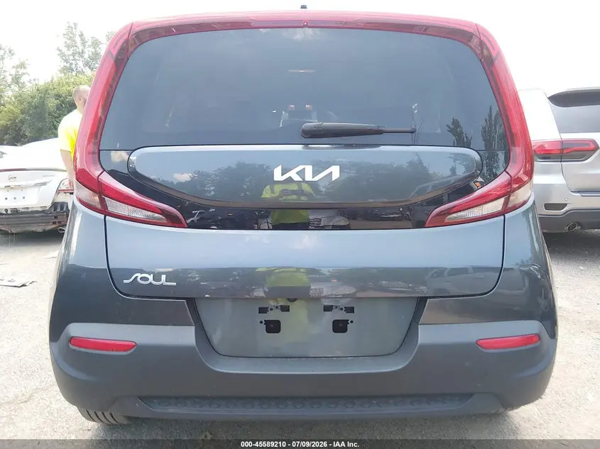 2022 KIA SOUL LX