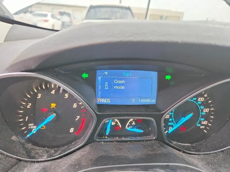 2015 FORD ESCAPE SE  