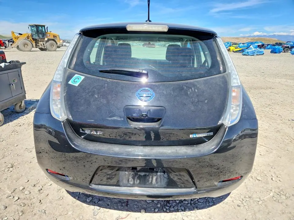 2014 NISSAN LEAF S  