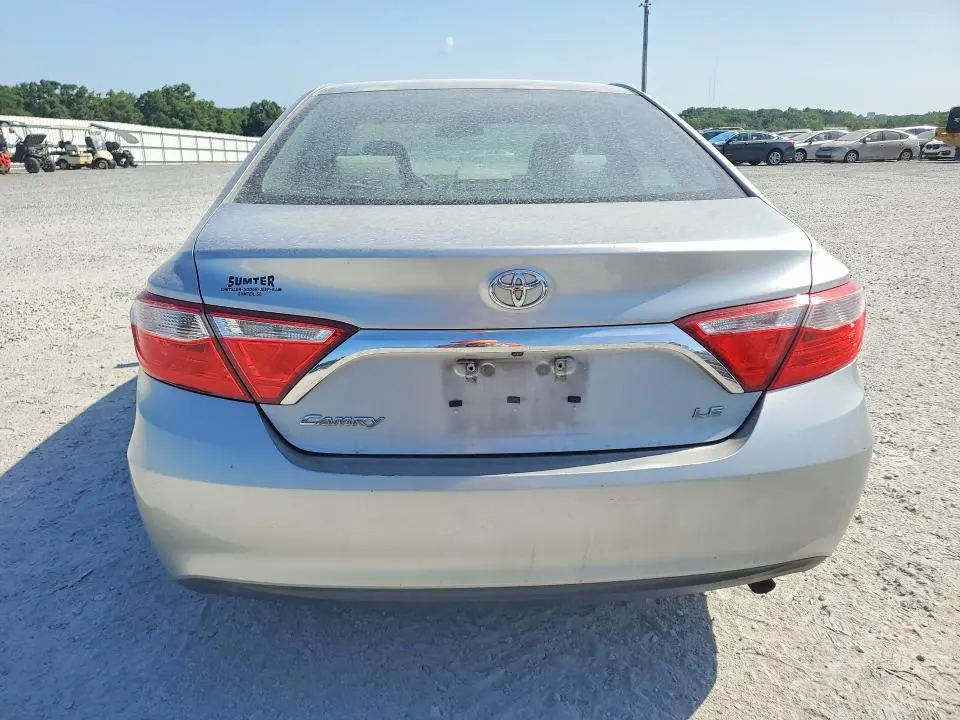 2015 TOYOTA CAMRY LE  