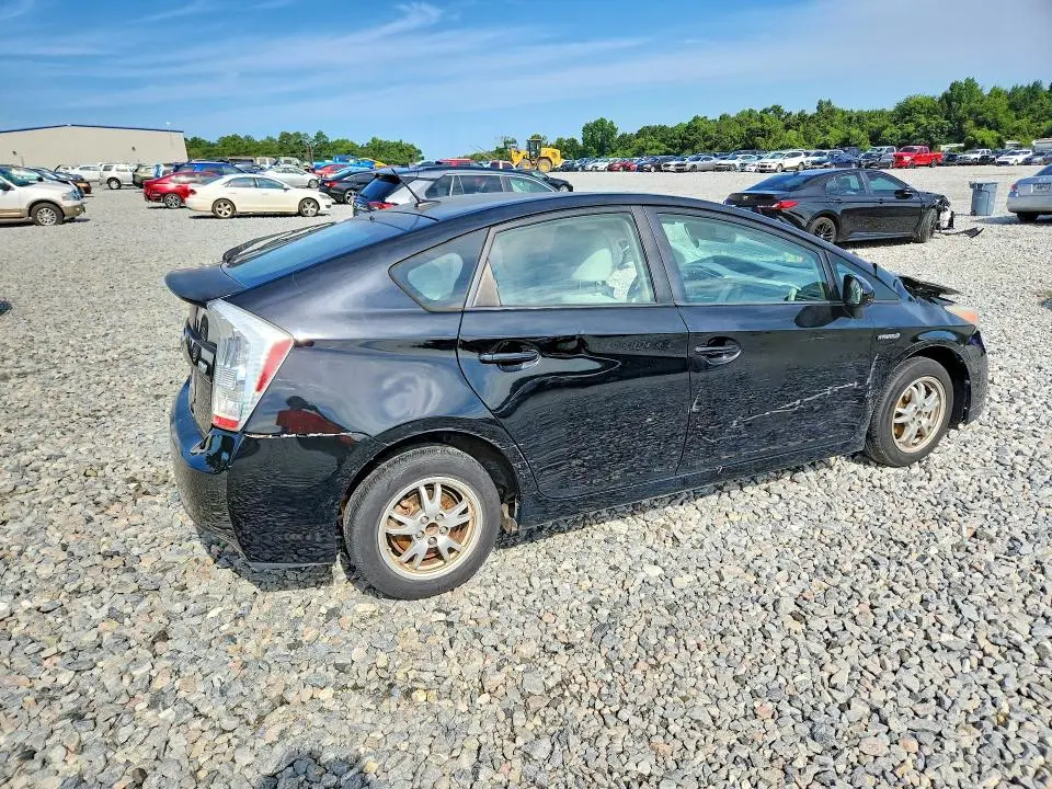 2010 TOYOTA PRIUS II  