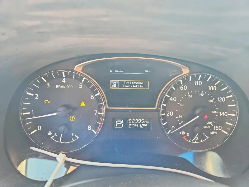 2014 NISSAN PATHFINDER SV  