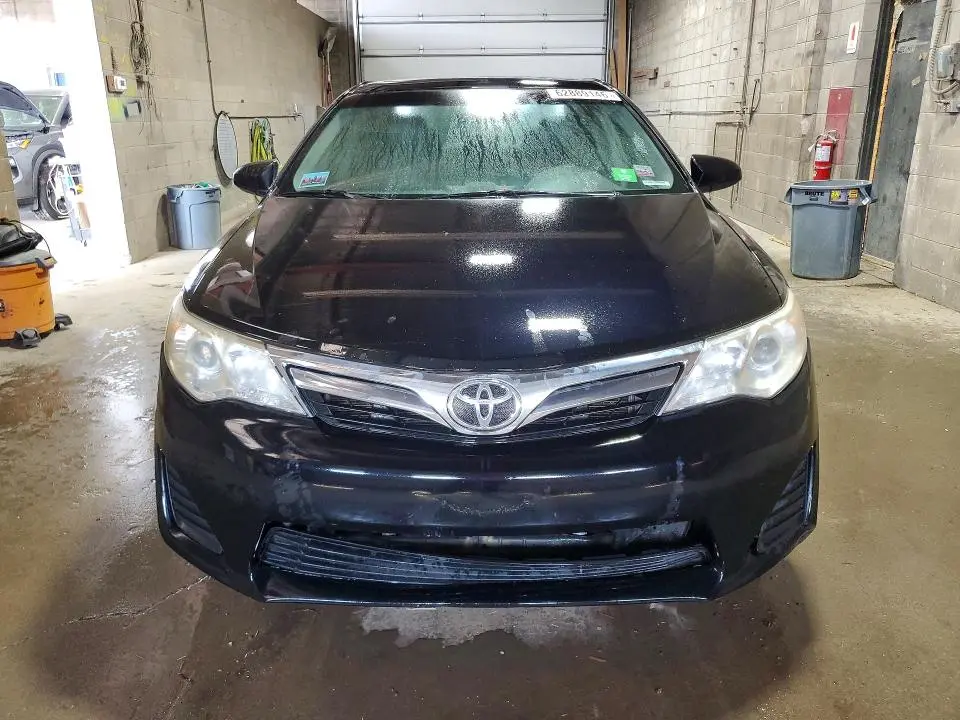 2012 TOYOTA CAMRY LE  