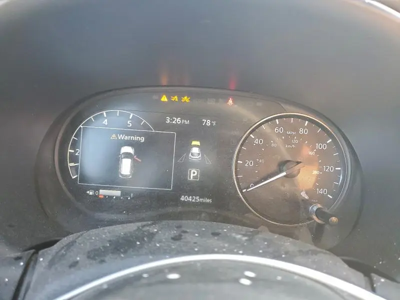 2021 NISSAN KICKS SR  