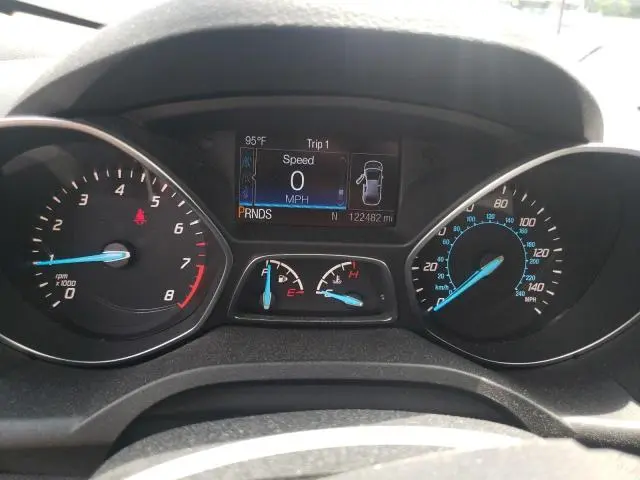2016 FORD ESCAPE SE  