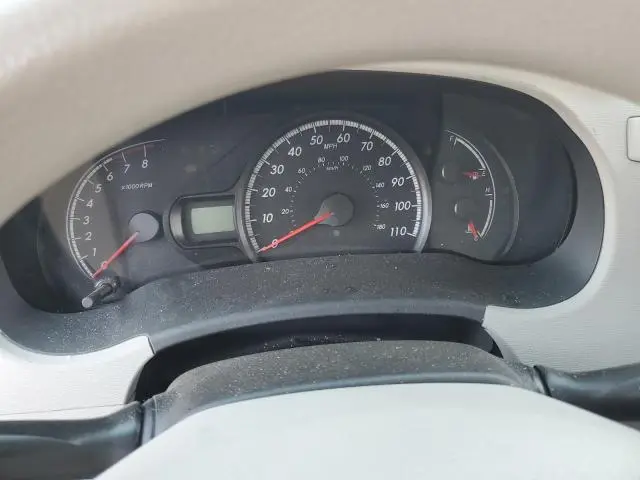 2011 TOYOTA SIENNA LE  