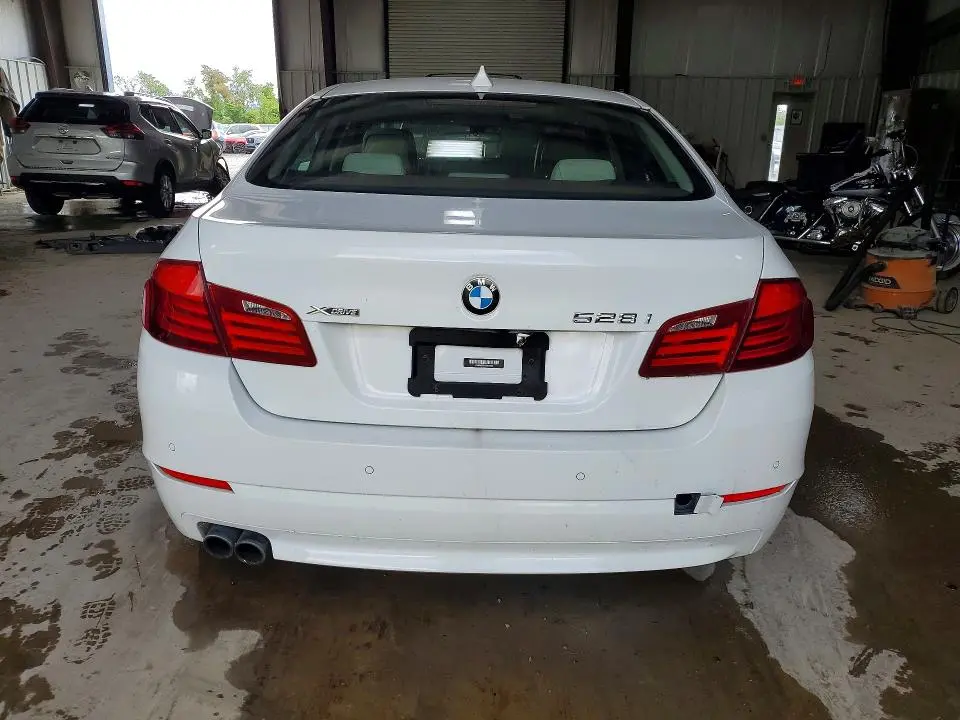 2013 BMW 528 XI  