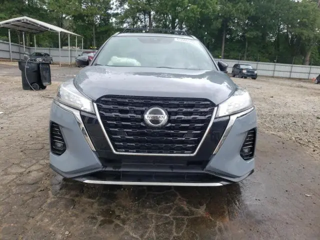 2021 NISSAN KICKS SR  