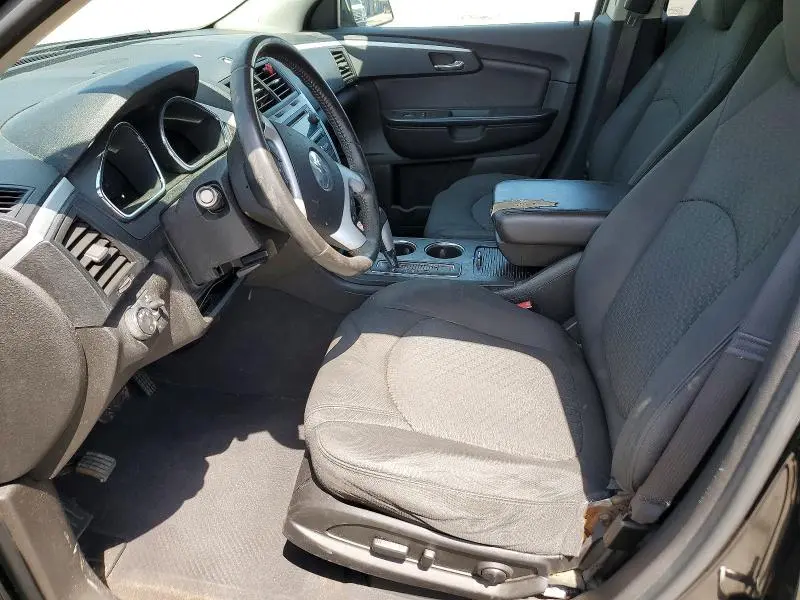 2011 CHEVROLET TRAVERSE LT  