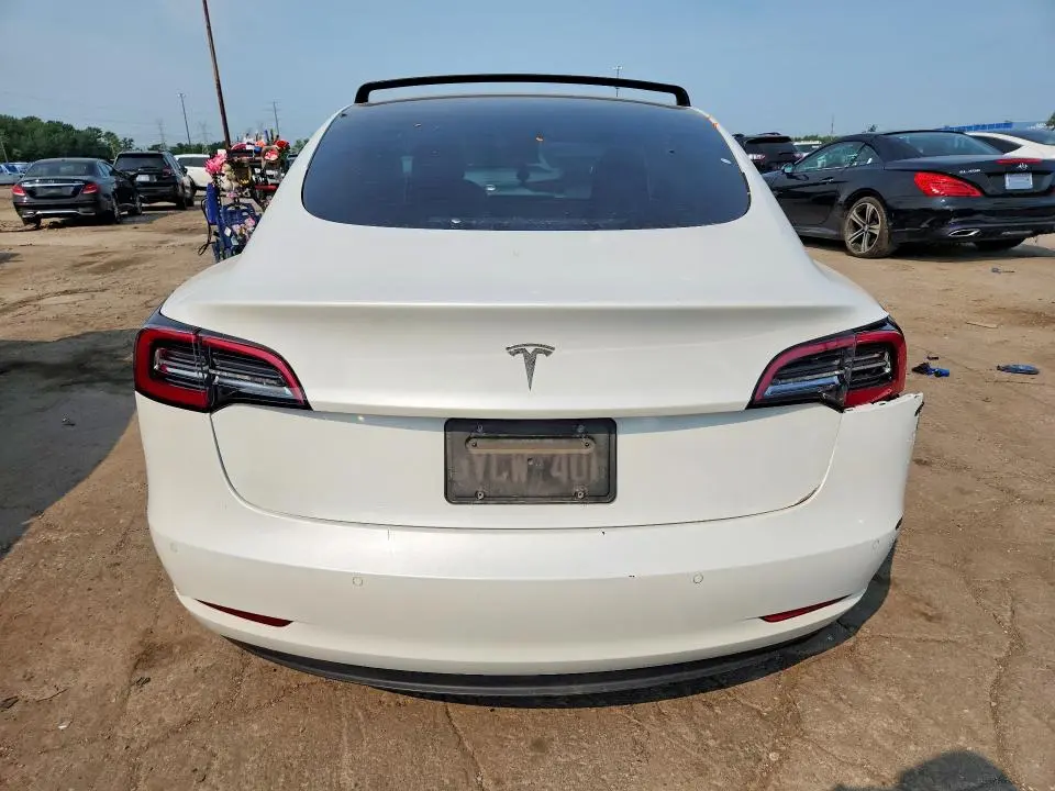 2021 TESLA MODEL 3   