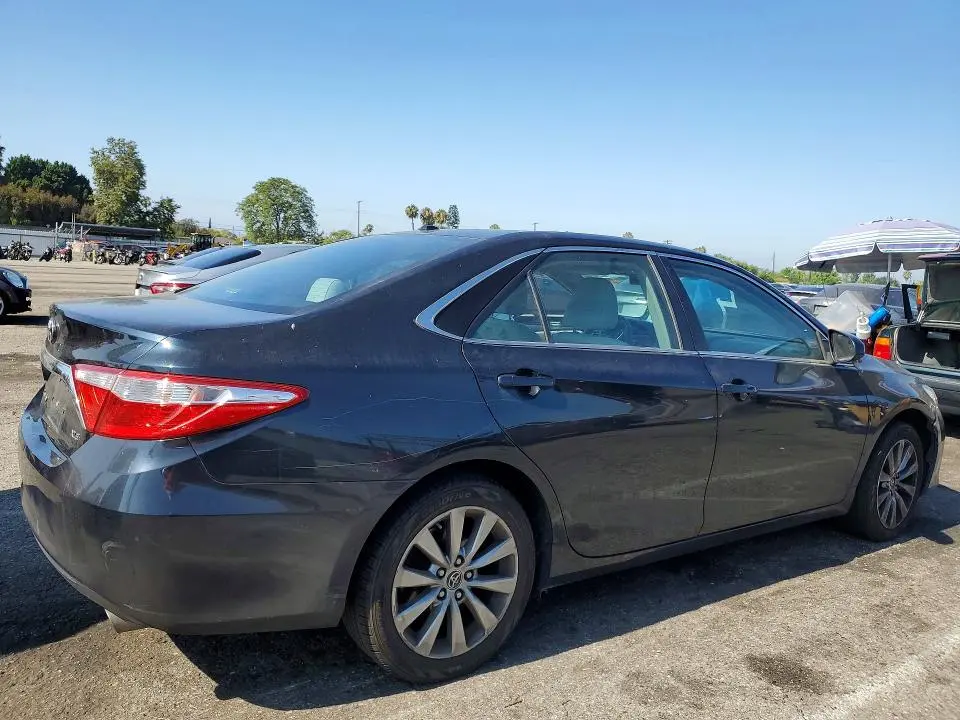 2016 TOYOTA CAMRY XLE V6  