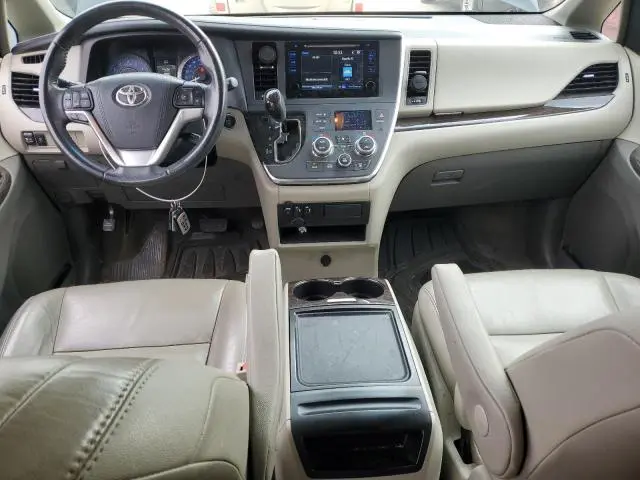 2015 TOYOTA SIENNA XLE  