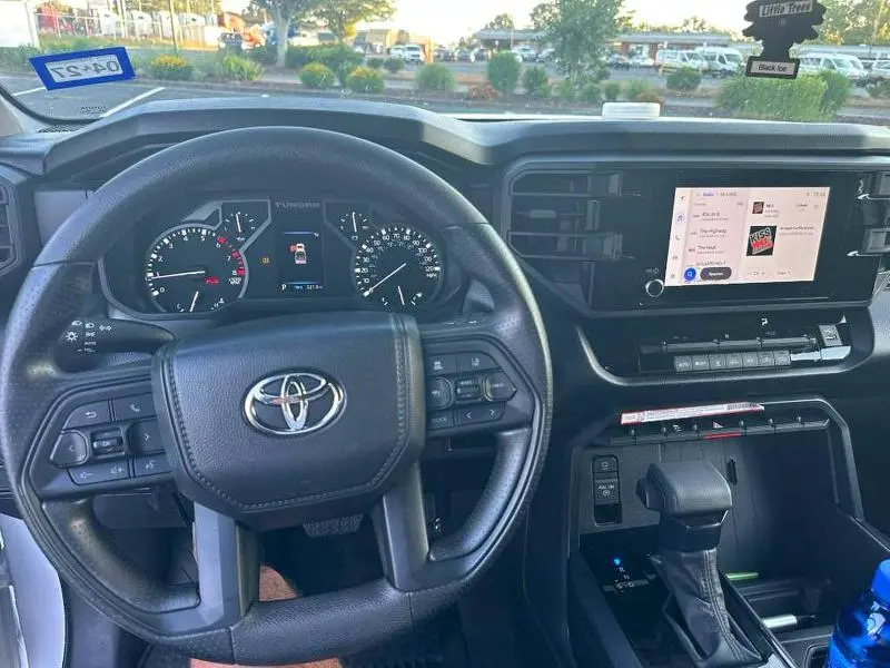 2025 TOYOTA TUNDRA SR  