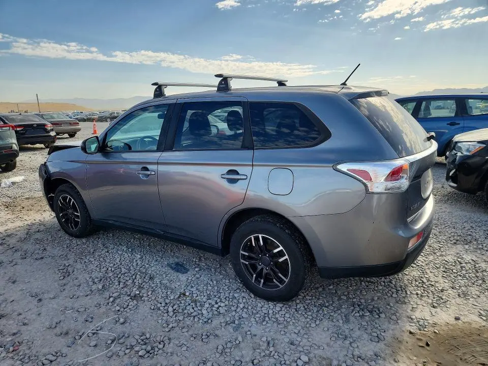 2014 MITSUBISHI OUTLANDER ES  