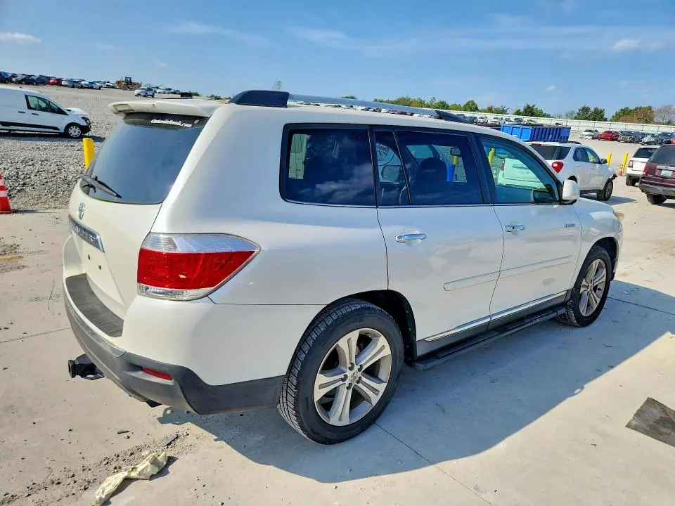 2013 TOYOTA HIGHLANDER LIMITED  