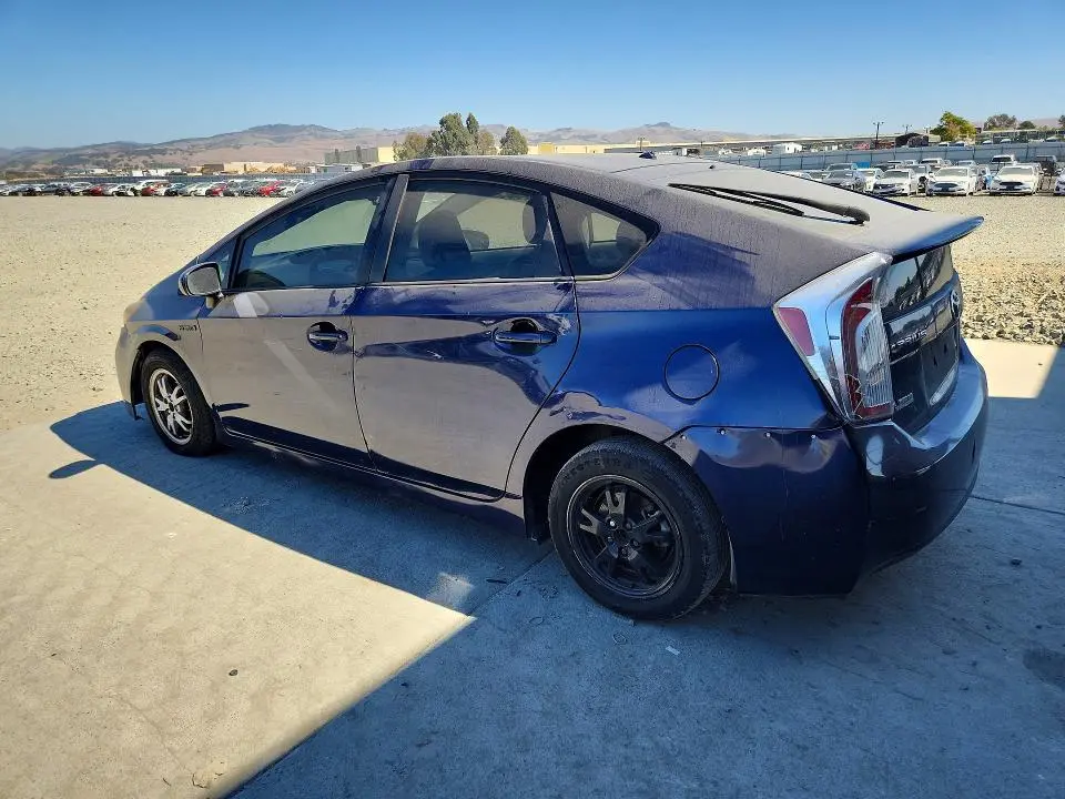 2012 TOYOTA PRIUS TWO  