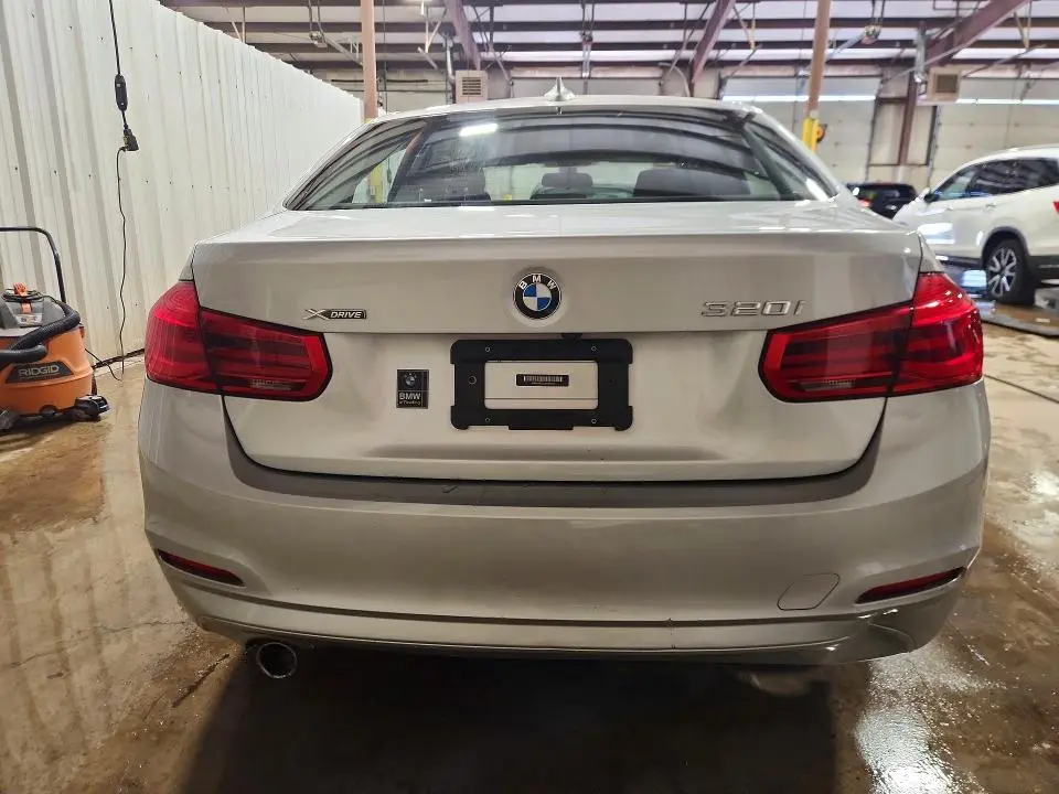 2018 BMW 320 XI  