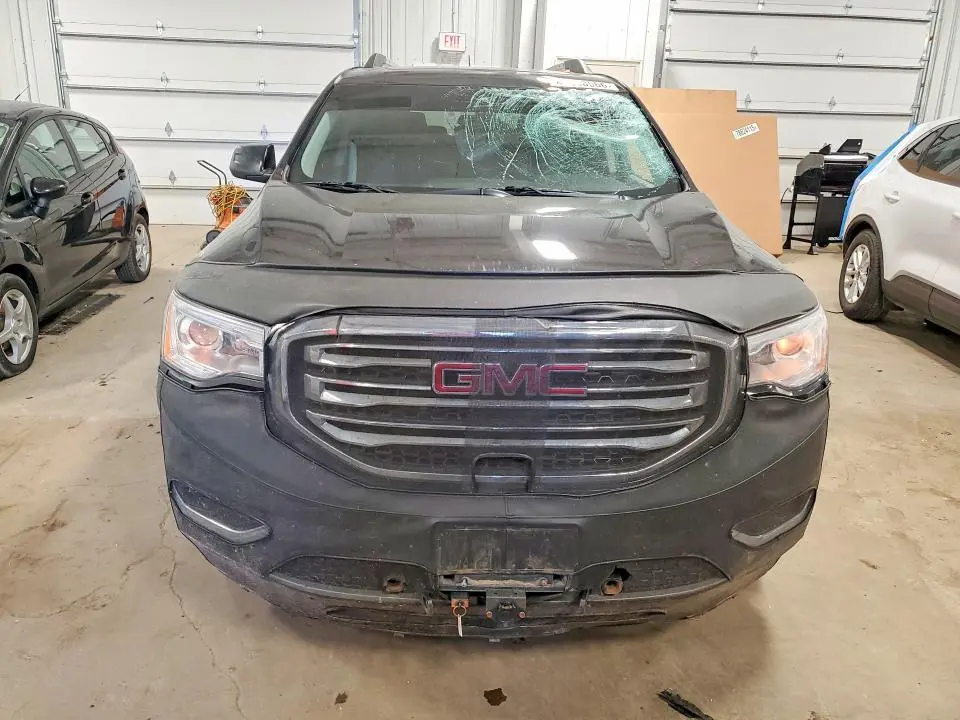 2017 GMC ACADIA SLE  