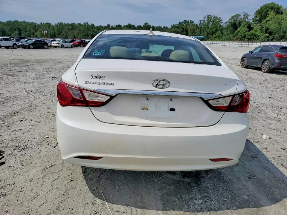 2012 HYUNDAI SONATA GLS  