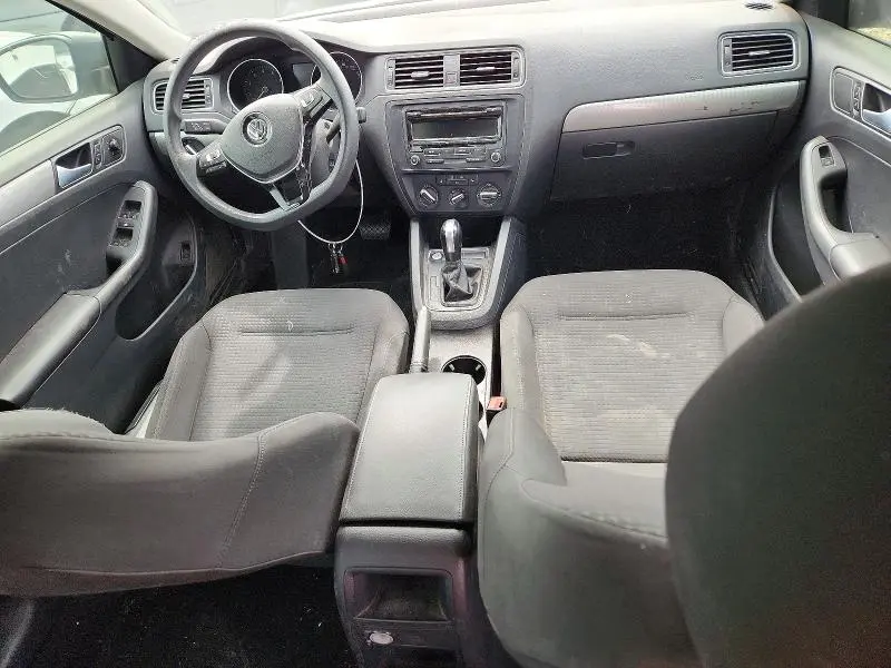 2015 VOLKSWAGEN JETTA SE  