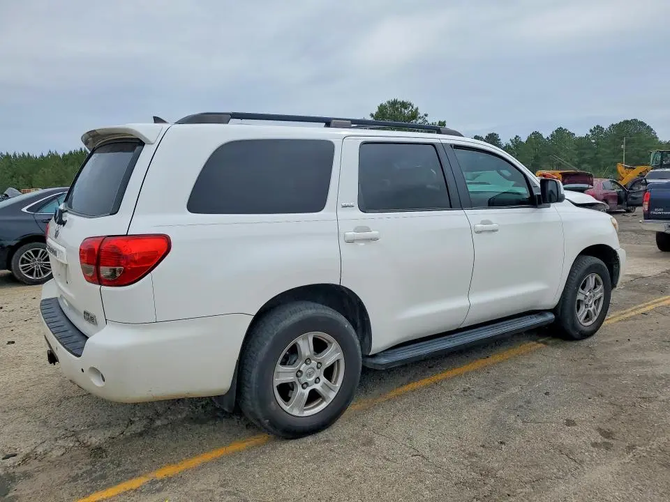 2014 TOYOTA SEQUOIA SR5  