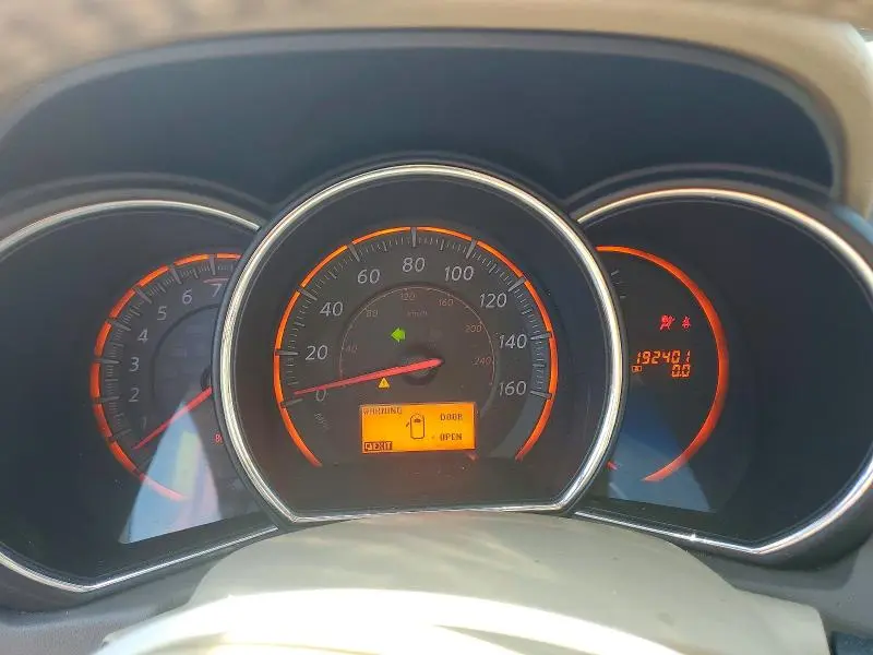2010 NISSAN MURANO S  