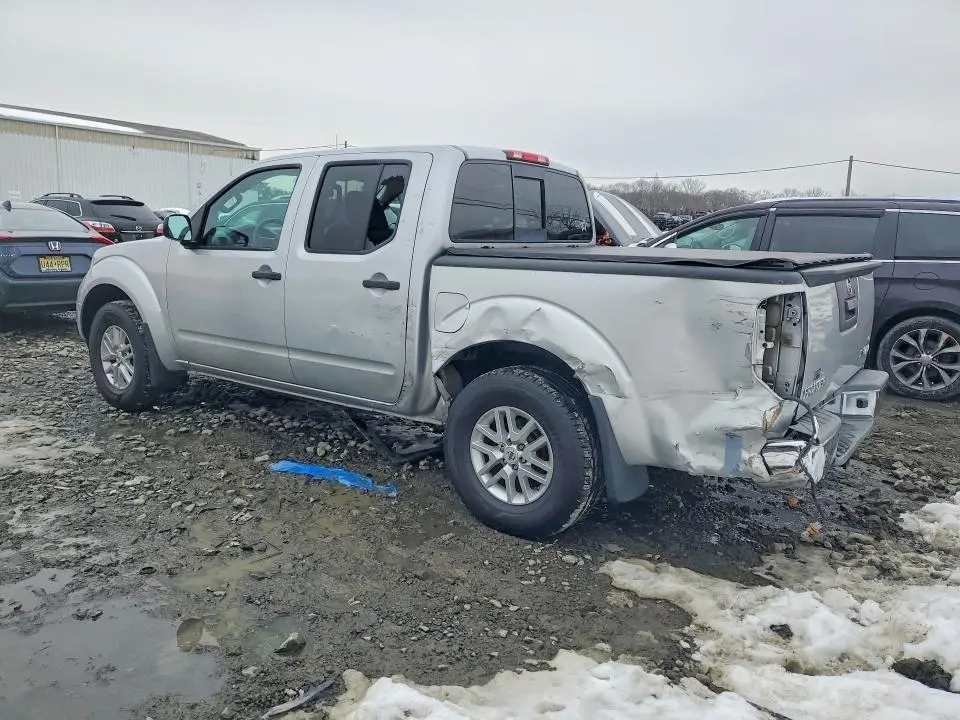 2017 NISSAN FRONTIER SV  