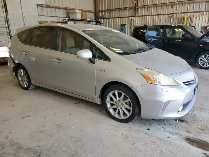 2012 TOYOTA PRIUS V   