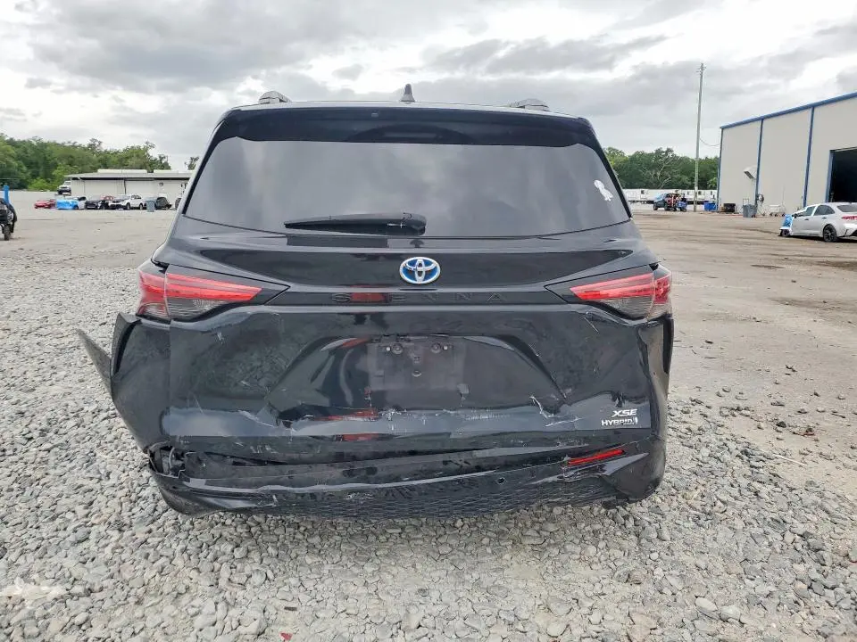 2023 TOYOTA SIENNA XSE 7-PASSENGER  