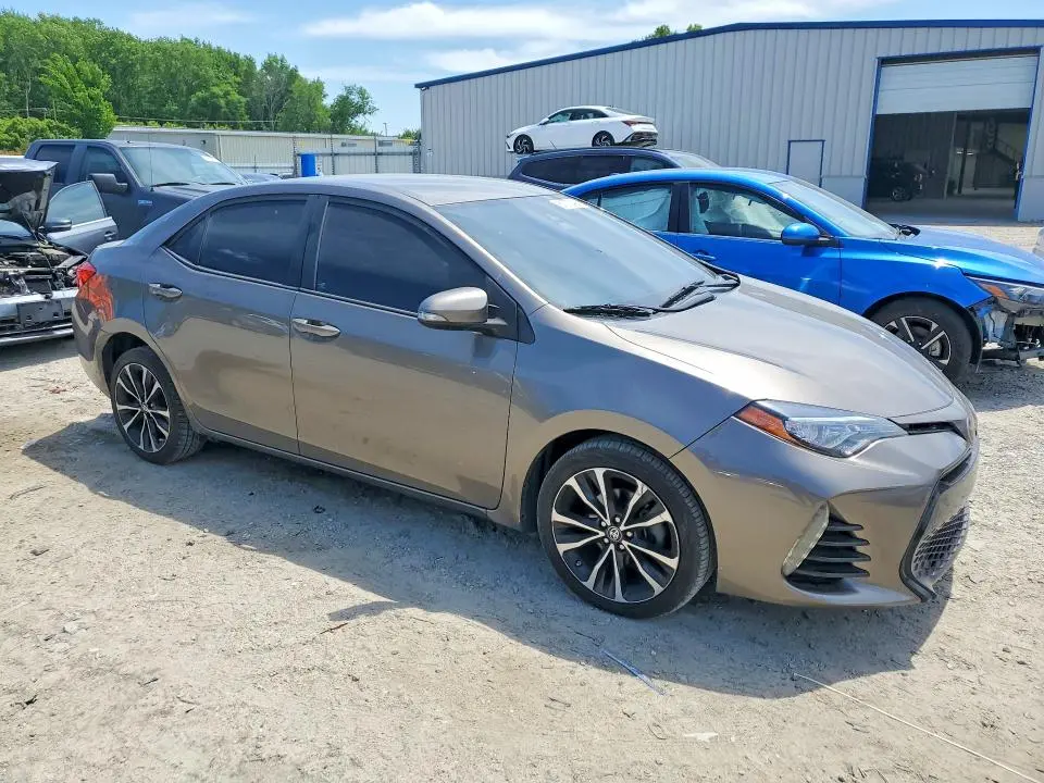 2017 TOYOTA COROLLA SE  