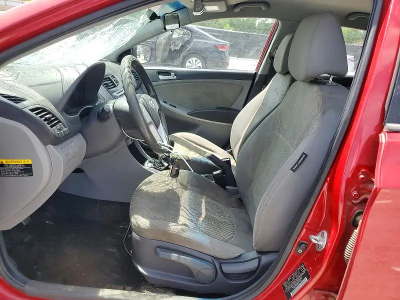 2012 HYUNDAI ACCENT GS  