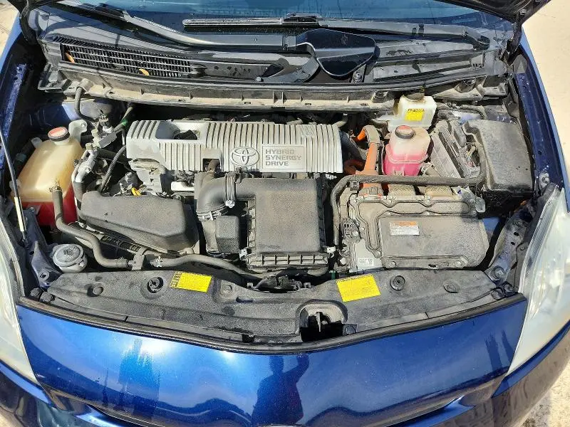 2015 TOYOTA PRIUS THREE  