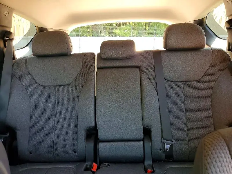 2022 HYUNDAI SANTA FE SE  