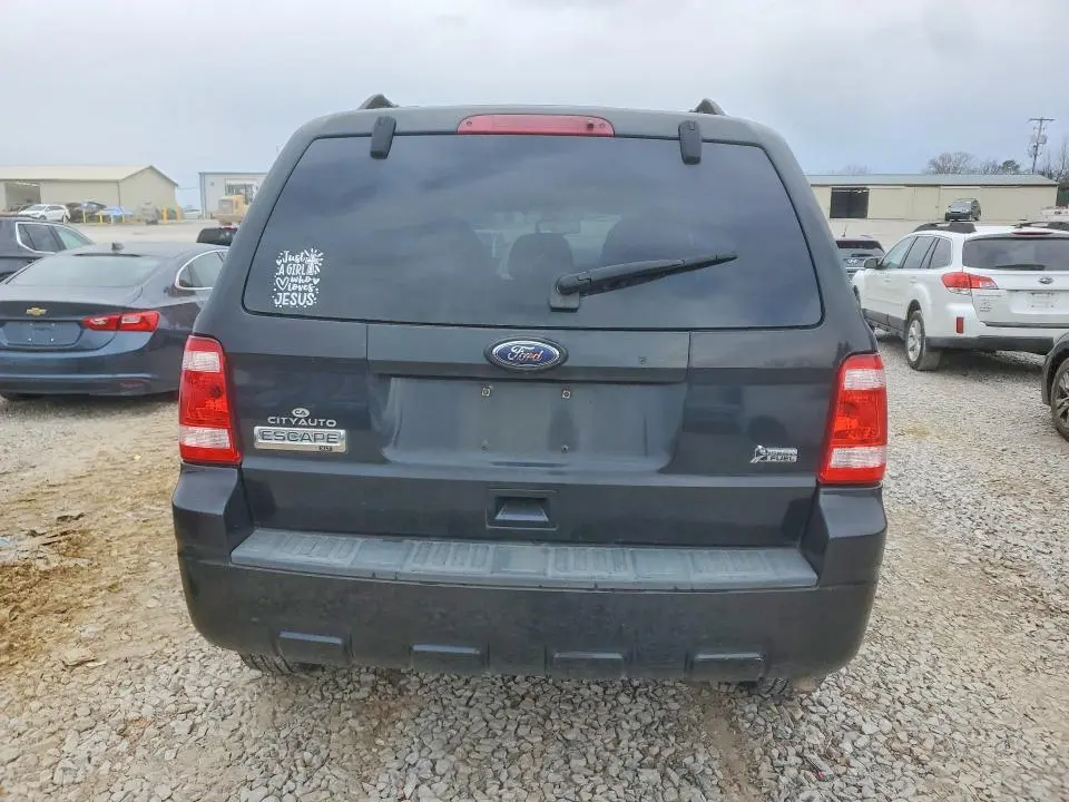2011 FORD ESCAPE XLT  