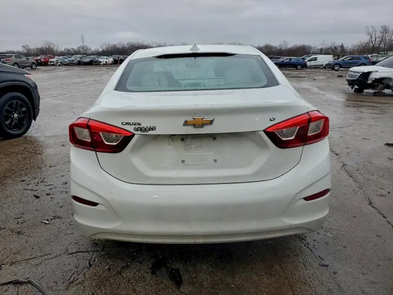 2016 CHEVROLET CRUZE LT  